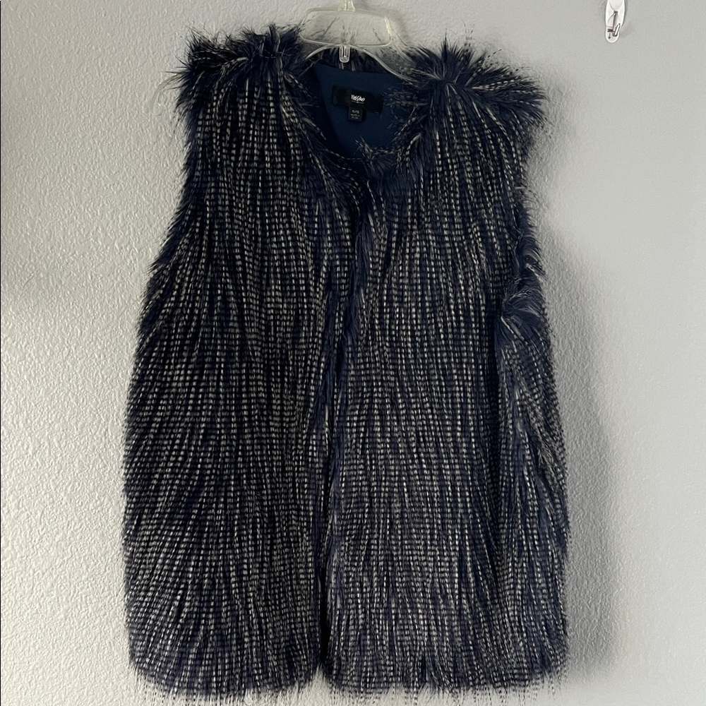 Mission Navy and White Faux Fur Vest